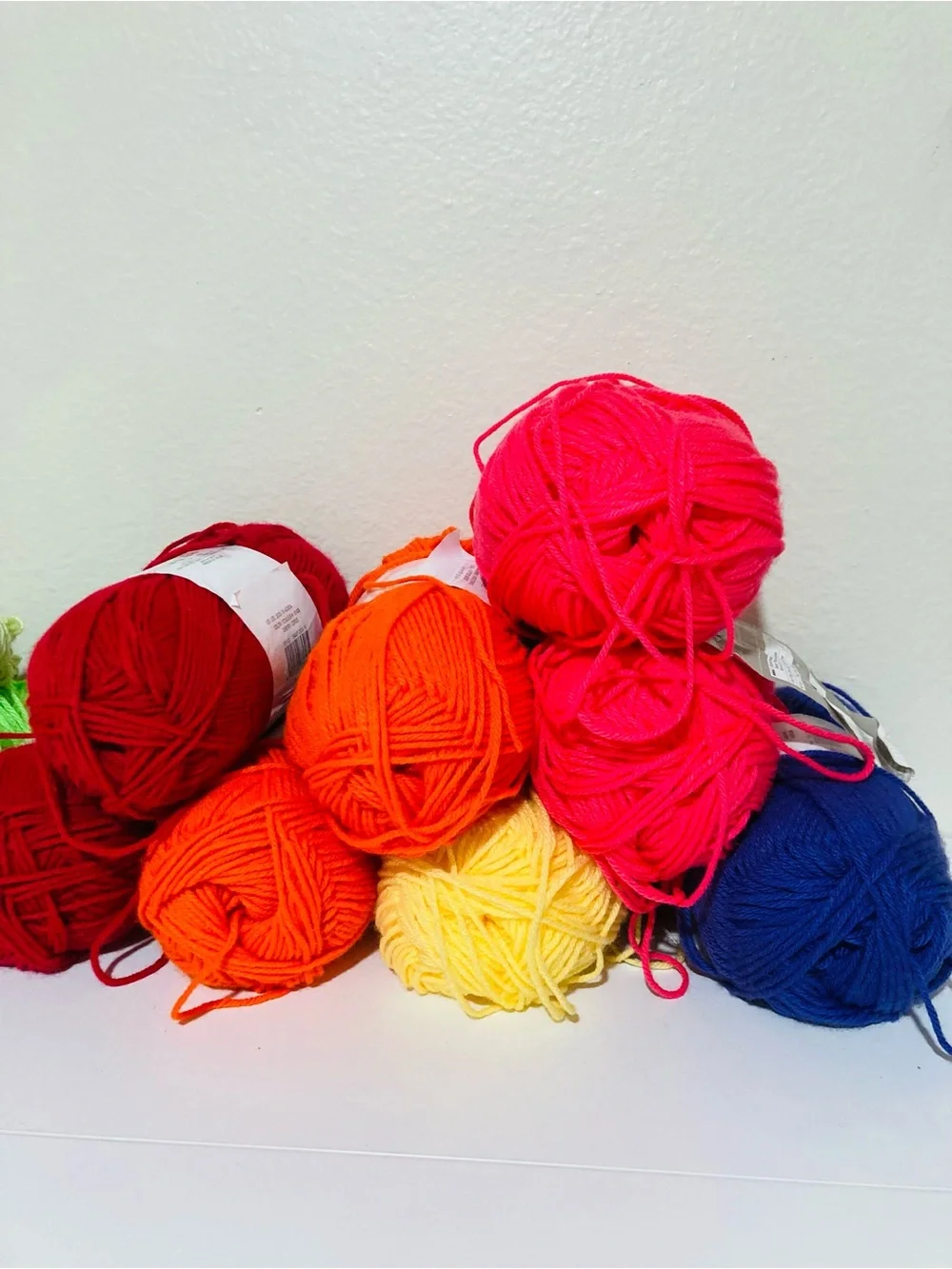 1310 g / 2 lb 14 oz 7 NWT + 4 Impeccable Acrylic Yarn Bundle - Bright Multicolor